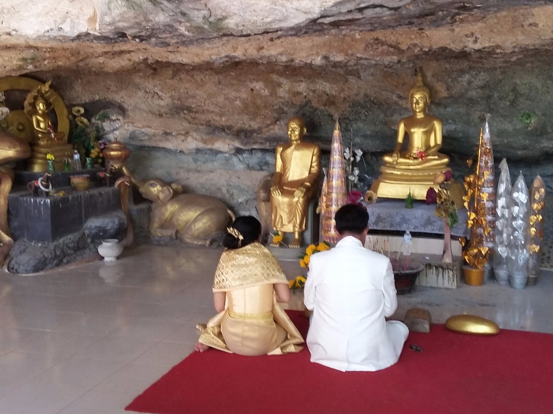 Wat Tham Saeng Phet景点图片