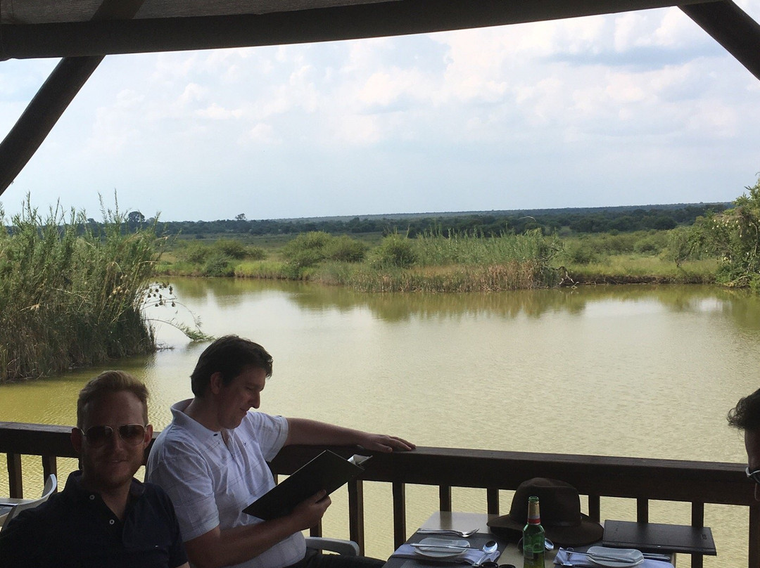 Roodeplaat酒店住宿-Kingfisher's View Waterfront Lodge