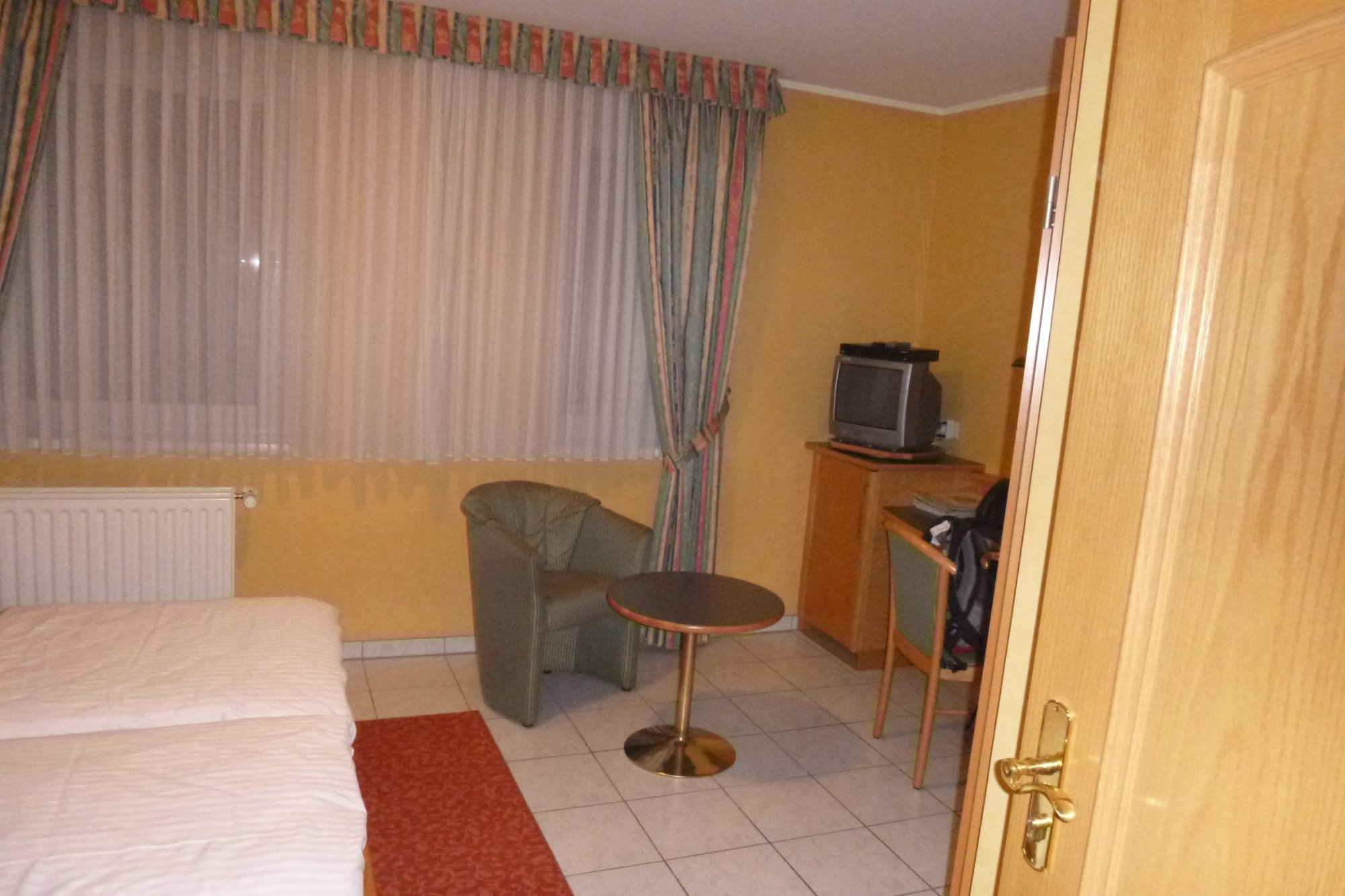 Hotel Re'ser Stuff-官方