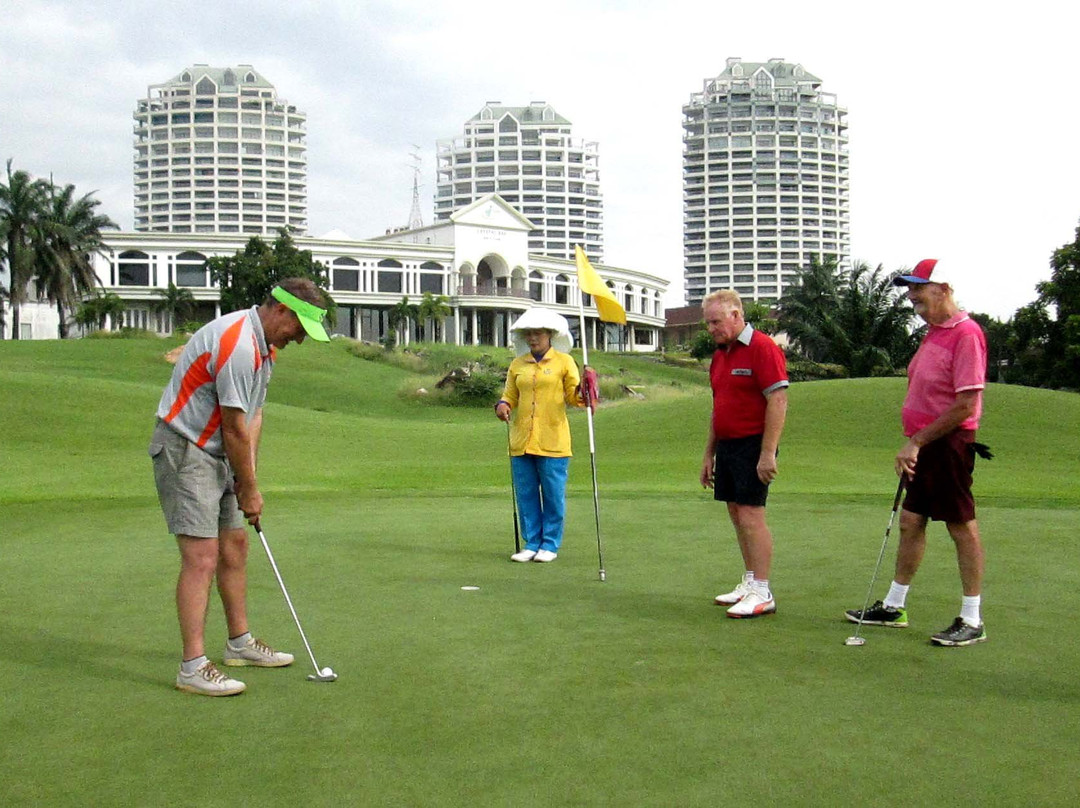 Crystal Bay Golf club-是拉差必去景点