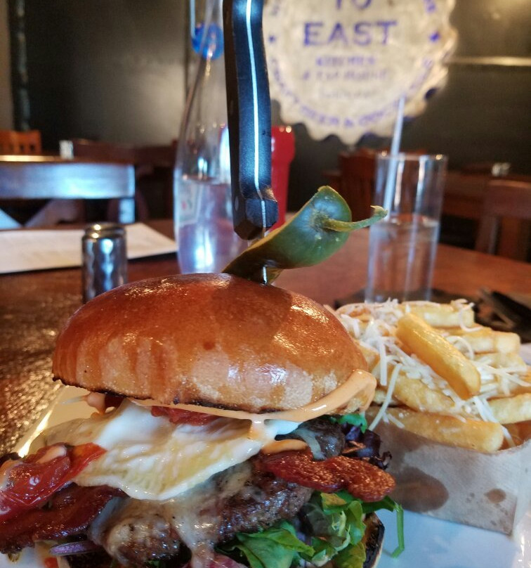 10 East Kitchen and Tap House