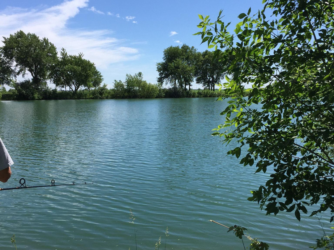D&W Lake Camping and RV Park