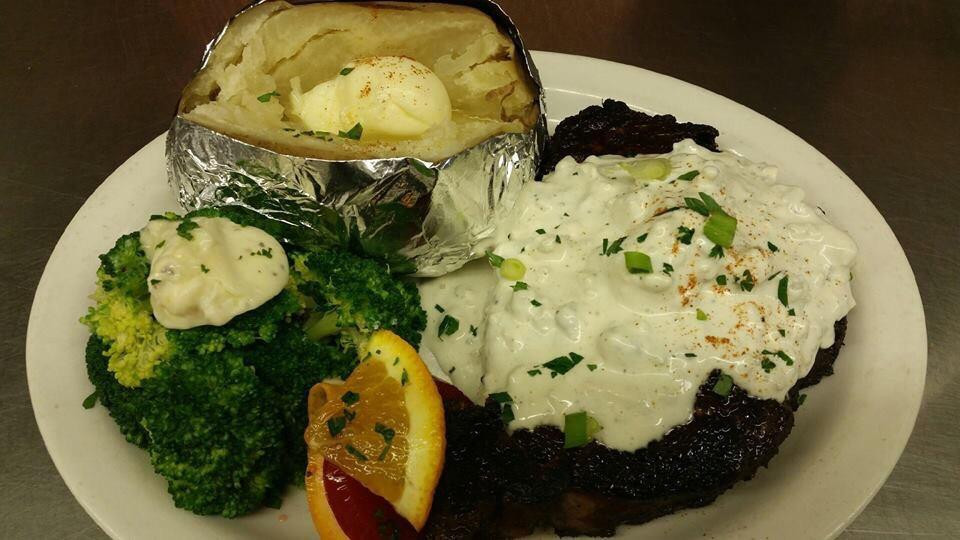 Hiawatha餐馆和美食-The Country Cabin