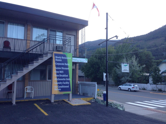 Spences Bridge酒店住宿-Rest Inn Lytton