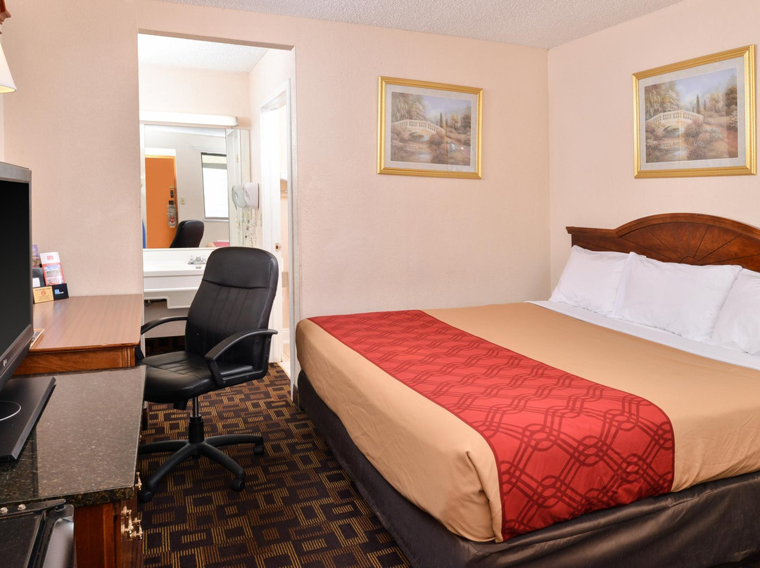 Bellmawr Economy Inn