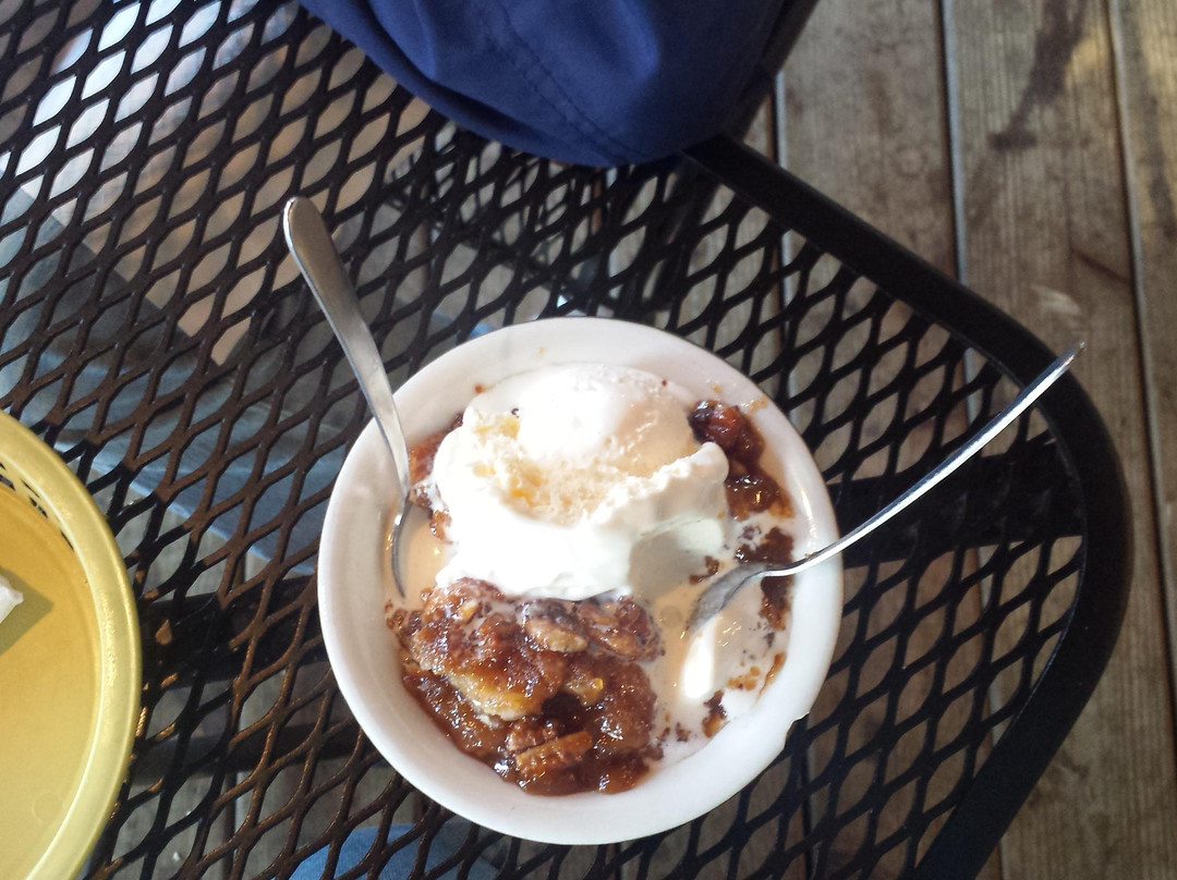 Flynn餐馆和美食-The Country Store