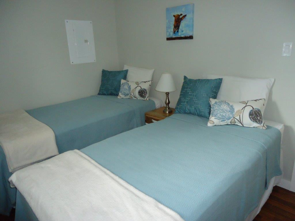 Pacific Playgrounds International RV Park, Cottages, Marina