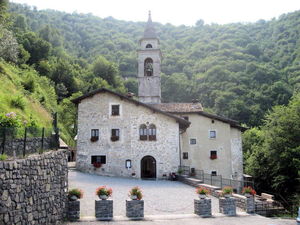 Santuario Madonna del Perello景点图片