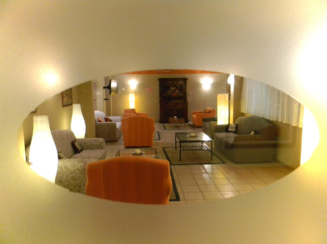 Hotel Clementi主图