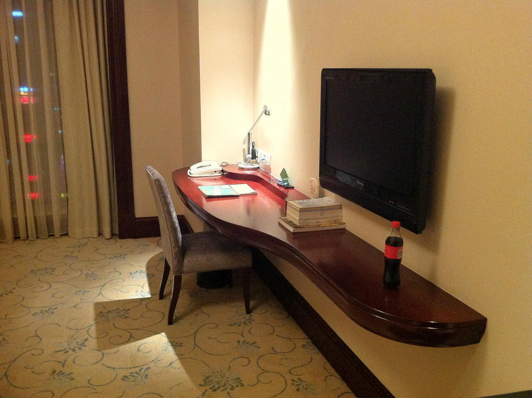 雷迪森万锦大酒店主图