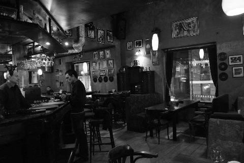 Bar Melodie-大特尔诺沃必去景点