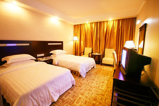 张家界皇廷大酒店主图