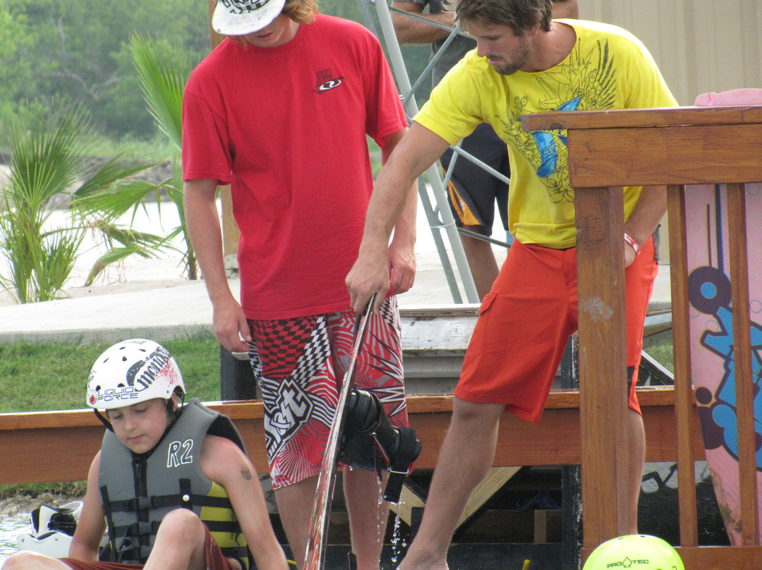 Stoke Factory At Texas Ski Ranch-新布朗费尔斯必去景点