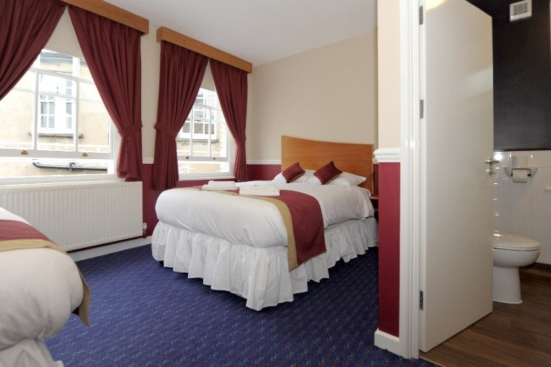 The Queens Hotel, Newport