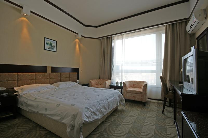 蓬达大酒店主图