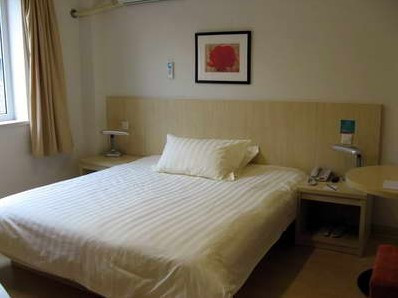 珠海锦江之星情侣中路店主图