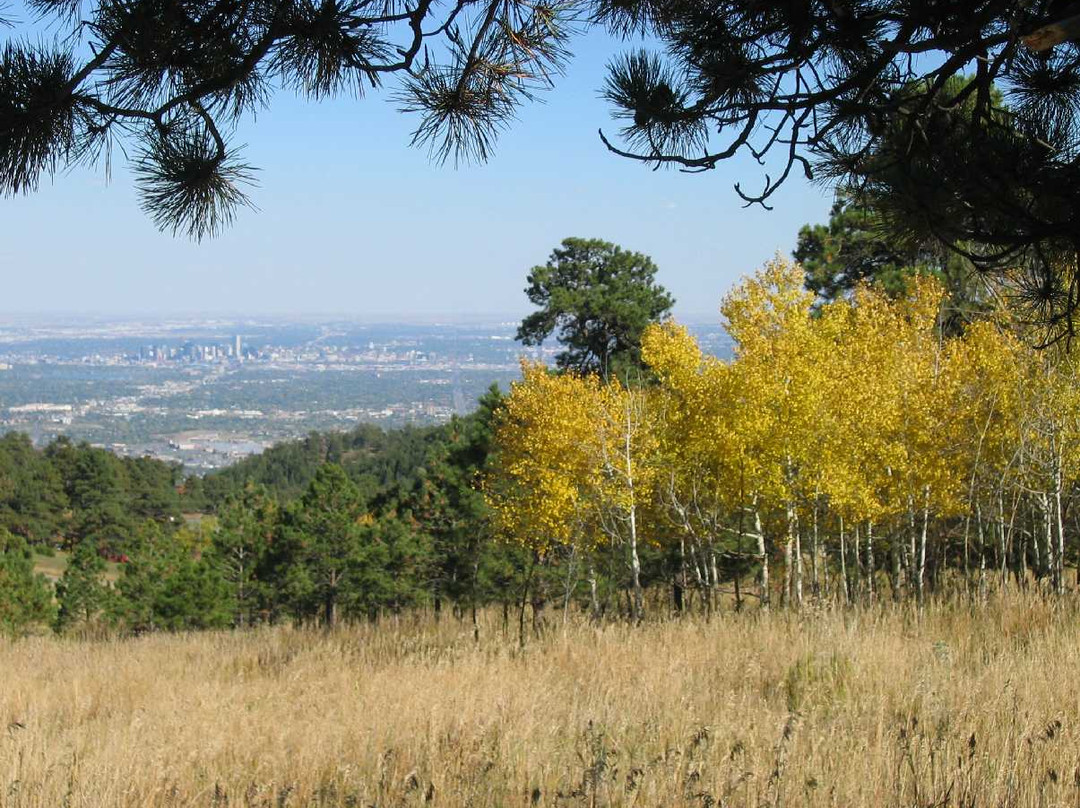 Lookout Mountain Nature Center-戈尔登必去景点