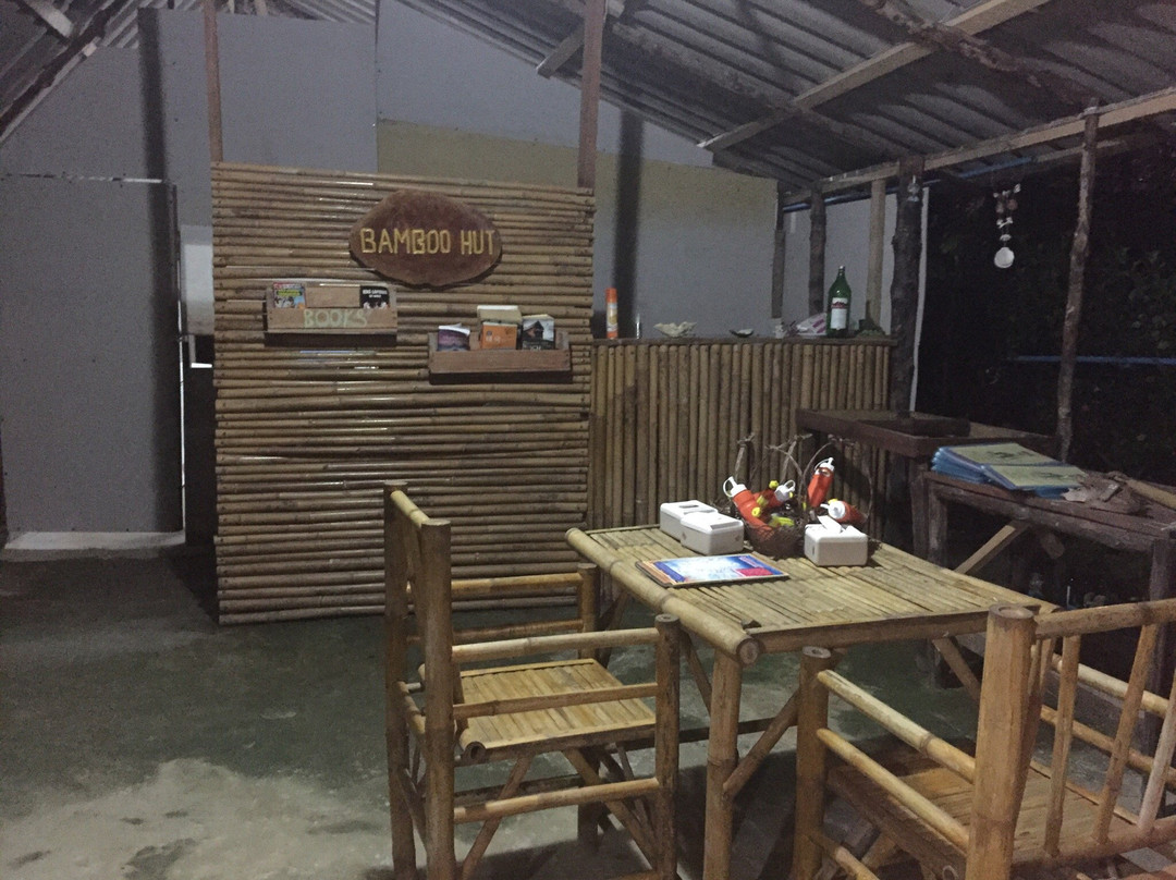 ร้านอาหารแบมบูฮัท
