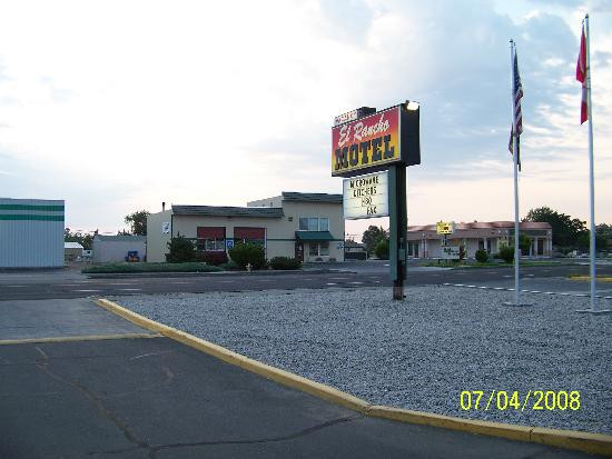 Americas Best Value El Rancho Motel
