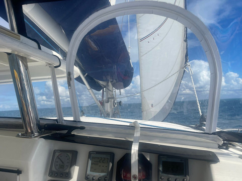 Fraser Island Boat Charters-赫维湾必去景点