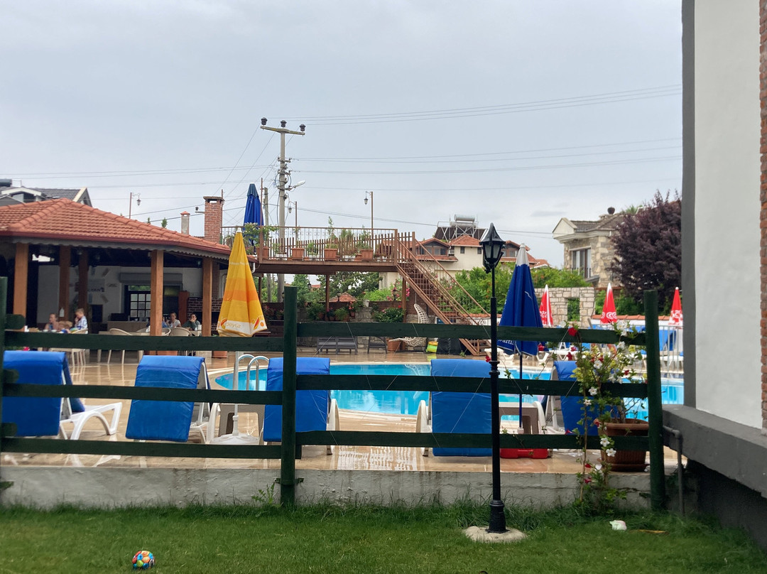 Sahin Apartments主图