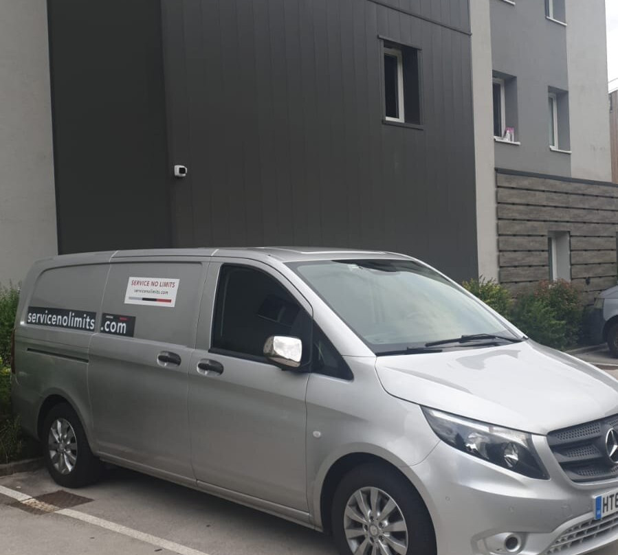 萨朗什勃朗峰地区宜必思快捷酒店主图