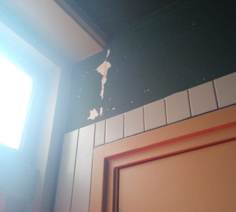 路易斯先生酒店