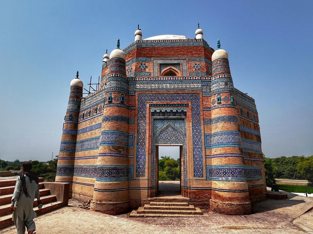 Tomb of Bibi Jawindi-Bahawalpur必去景点