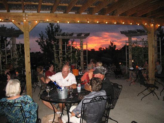 Fireside Winery-Marengo必去景点