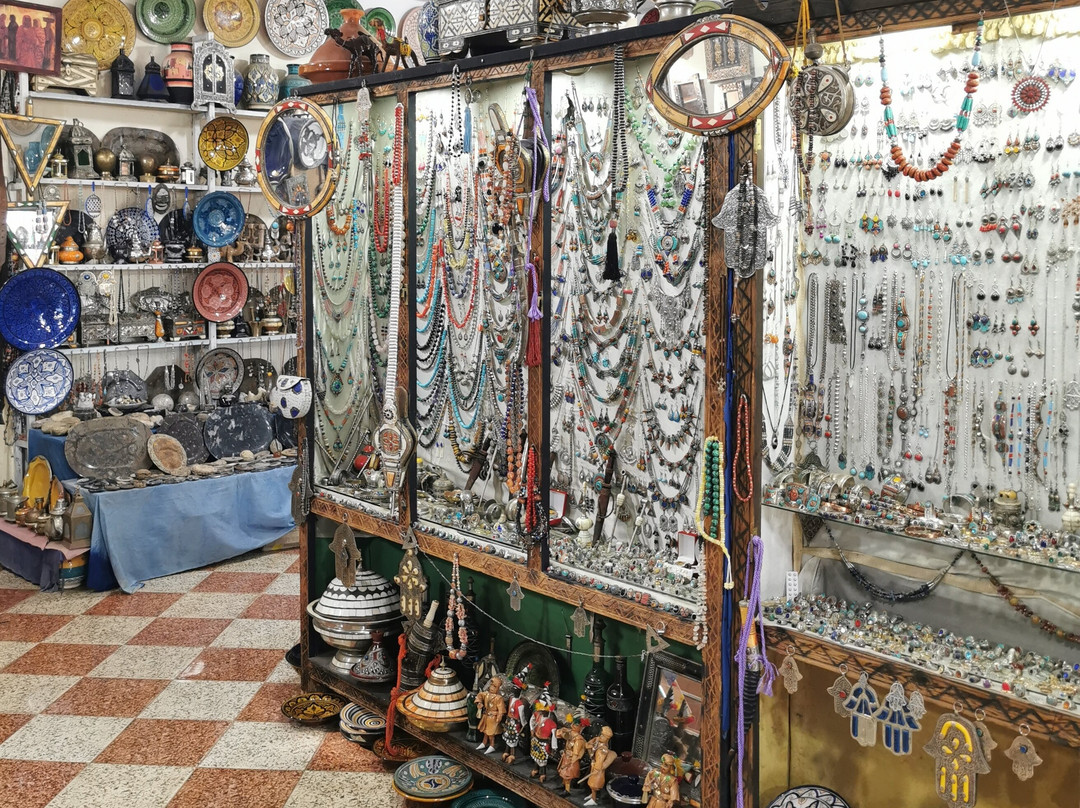 Toubkal Mineraux 2 chez Omar-Ourika必去景点