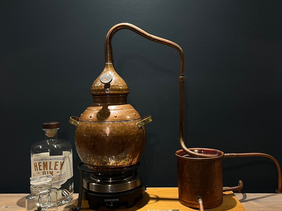 The Henley Distillery Gin Experience景点图片