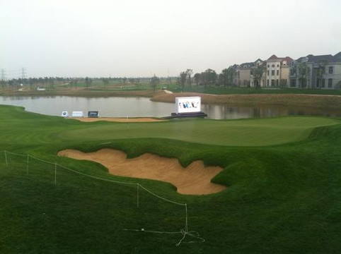 美兰湖高尔夫俱乐部