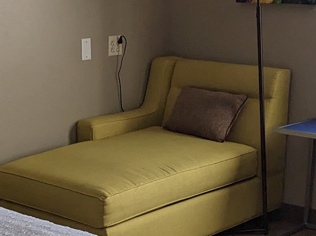 Hampton Inn & Suites Chicago-Libertyville主图