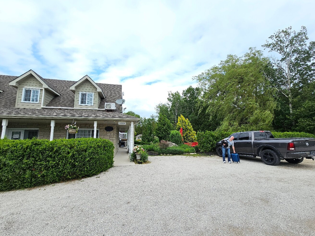 Adventure the Bruce Inn主图