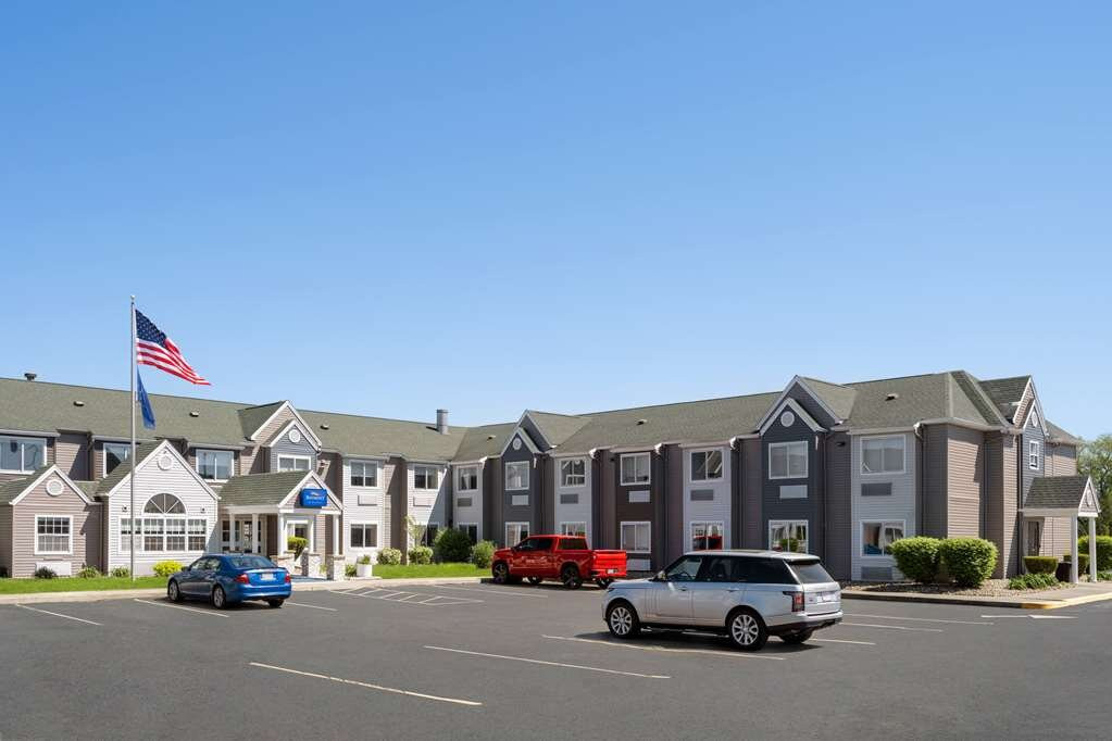 Days Inn & Suites by Wyndham Boardman