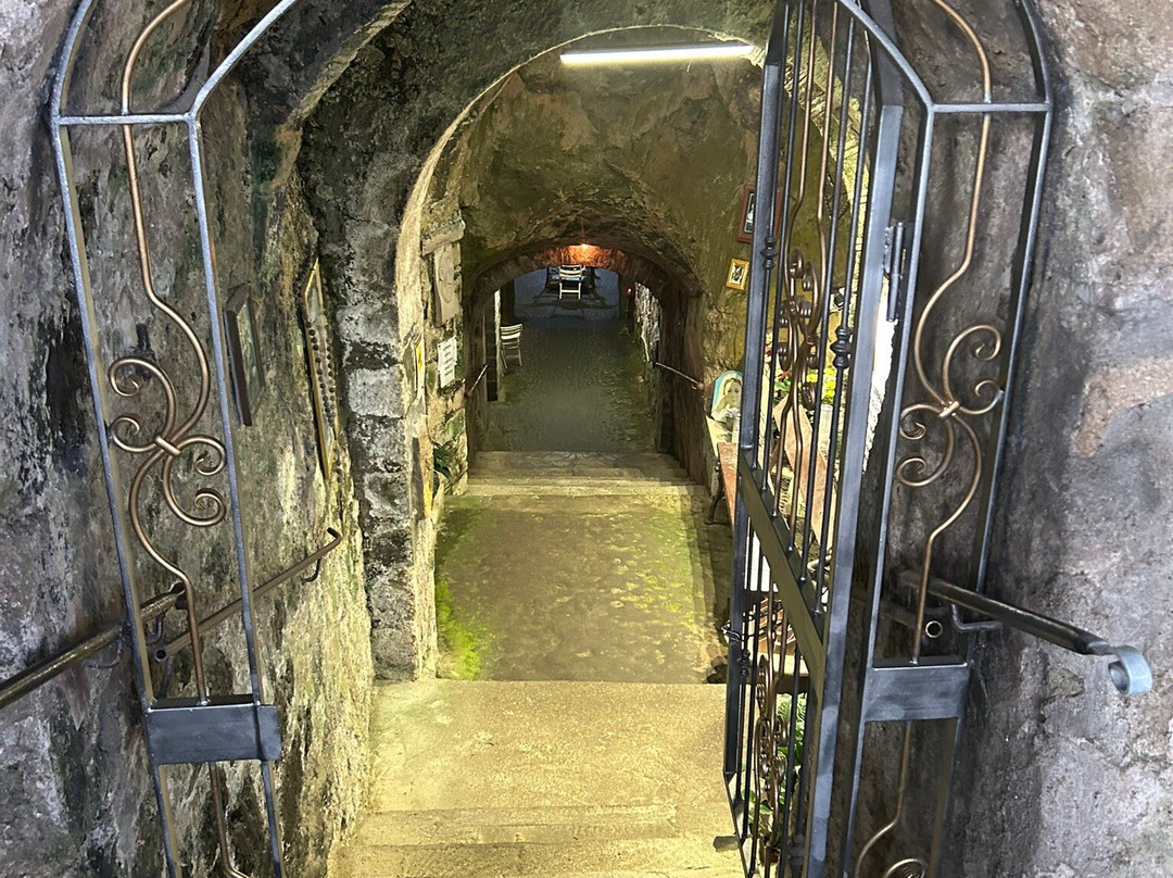 Grotta delle Apparizioni-Marta必去景点