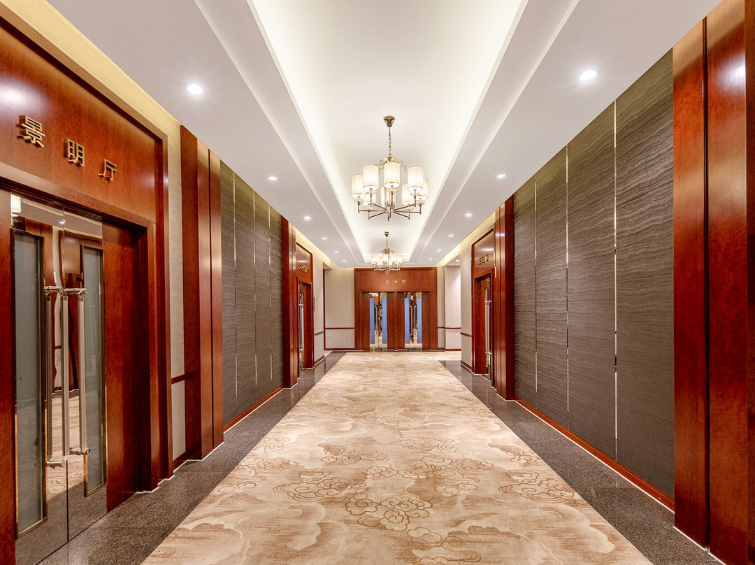 商丘华商维景国际大酒店主图