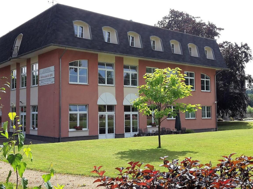 Vzdelavaci Stredisko A Hotel主图