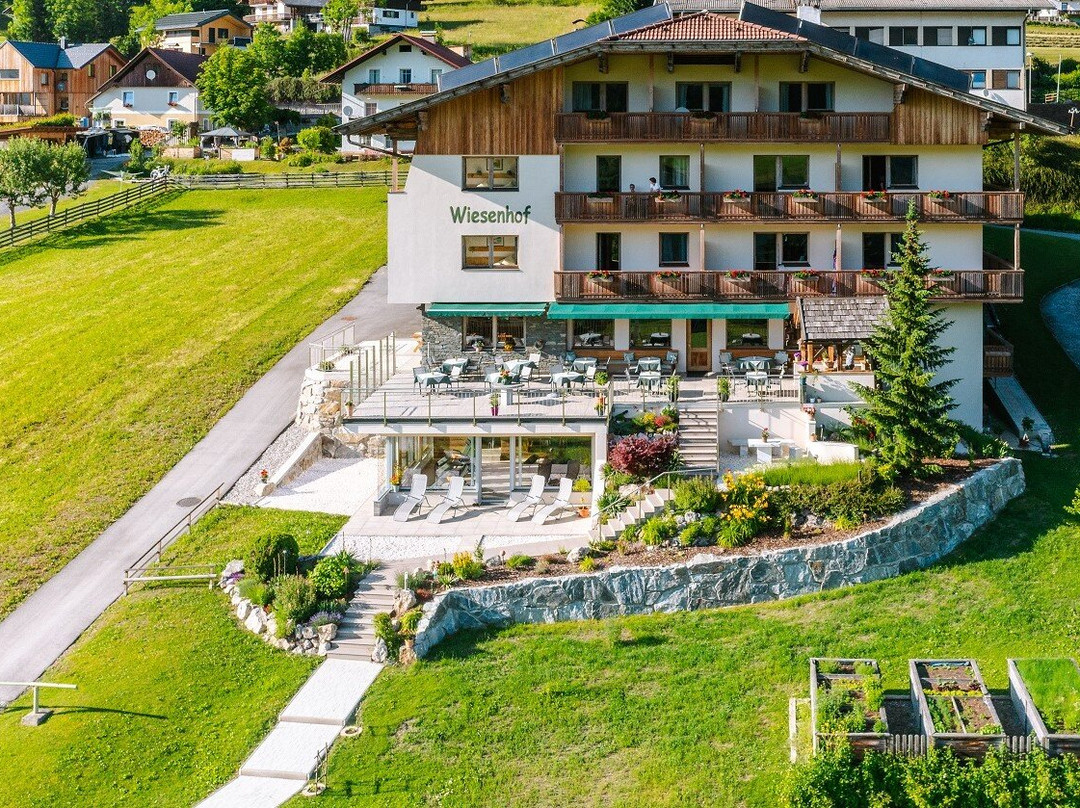 Techendorf酒店住宿-Hotel Wiesenhof - direkt am See