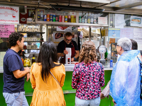 Intrepid Urban Adventures - Vienna-维也纳必去景点