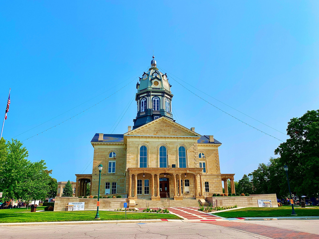 Courthouse Square-Winterset必去景点