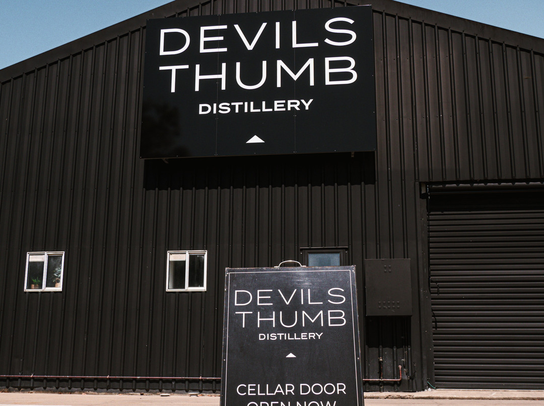 Devils Thumb Distillery-道格拉斯港必去景点