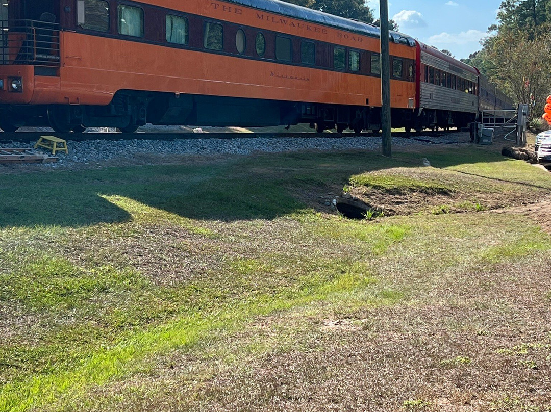 SAM Shortline Excursion Train景点图片