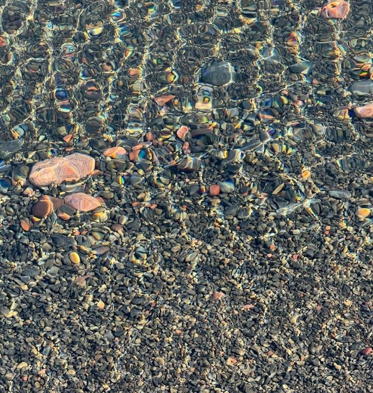 Black Beach-Silver Bay必去景点