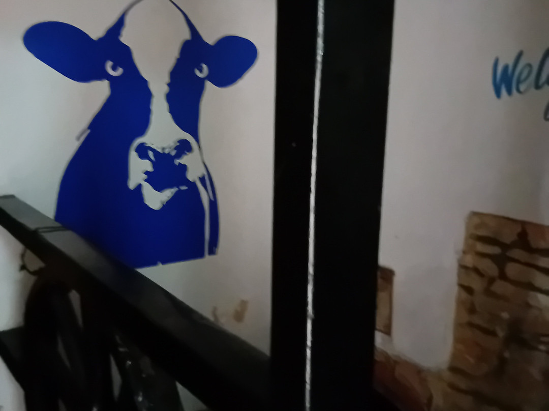 The Blue Cow Inn主图
