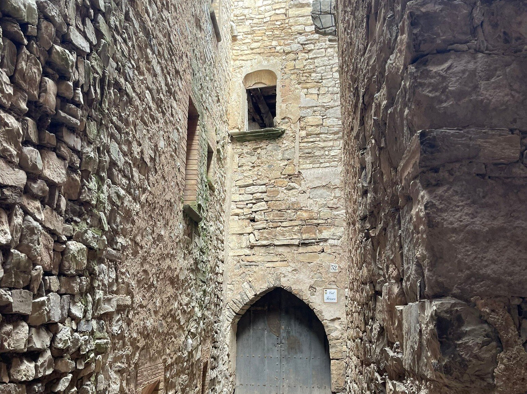 Montfalco Murallat-Les Oluges必去景点