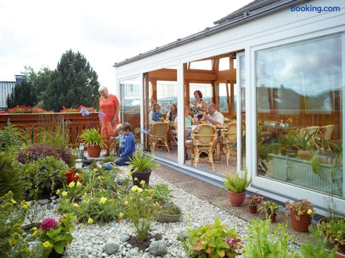 Steffeln酒店住宿-安逊餐厅酒店