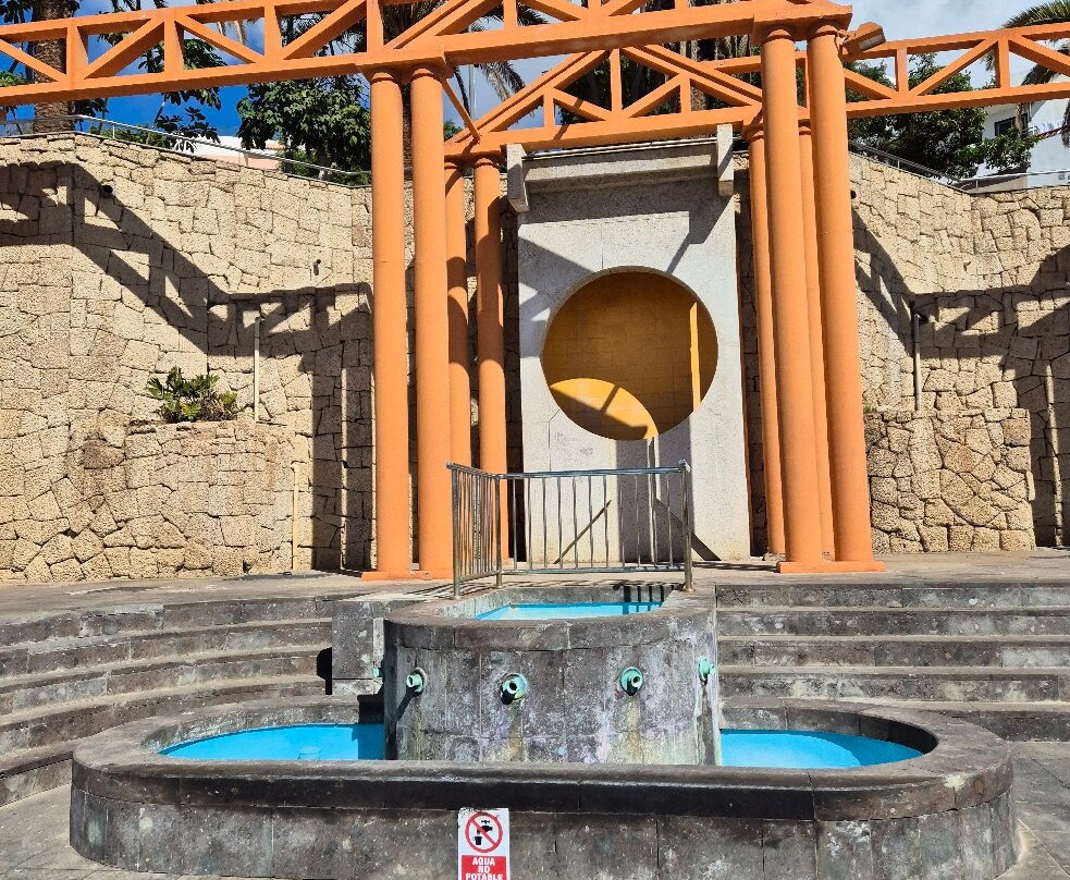 Plaza Pedro Garcia Cabrera-洛斯克里斯蒂亚诺斯必去景点