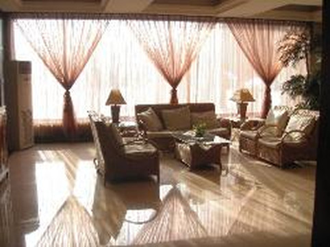 栾城县酒店住宿-美华商务酒店