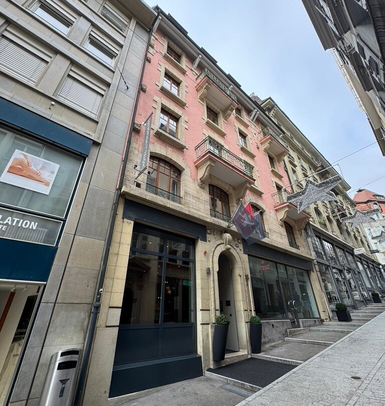 德沃亚格尔酒店主图